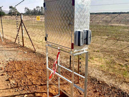 free-standing-fence-13_1000x750